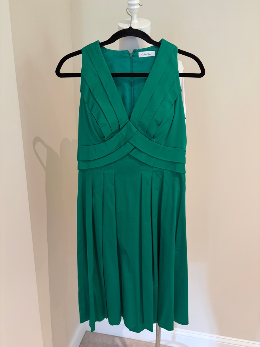 Calvin Klein Emerald Green Pleated V-Neck Dress Calvin
